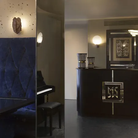 Monsieur Cadet & Hotel Paris