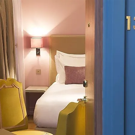Hotel Monsieur Cadet & 4*