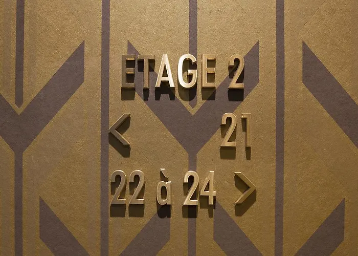 Отель Monsieur Cadet & Париж